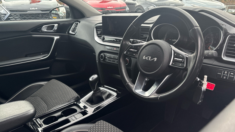 Kia Xceed 1.0T GDi ISG Connect 5dr Petrol Hatchback